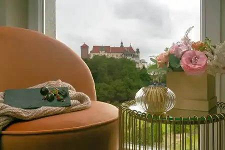 Queen Boutique - 107