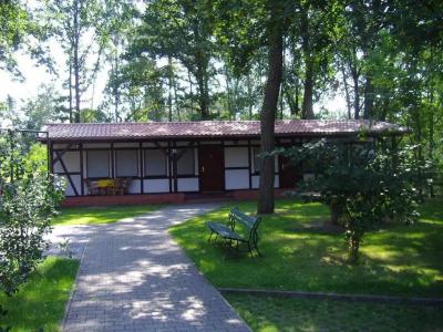 & Restaurant Lindengarten - 13