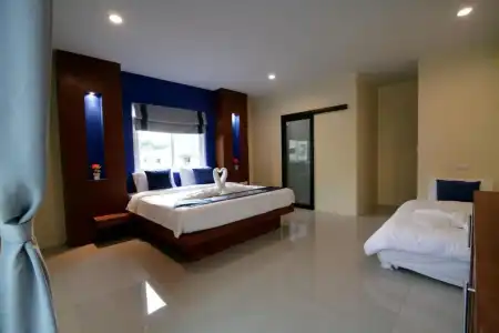 Calypso Patong - 98