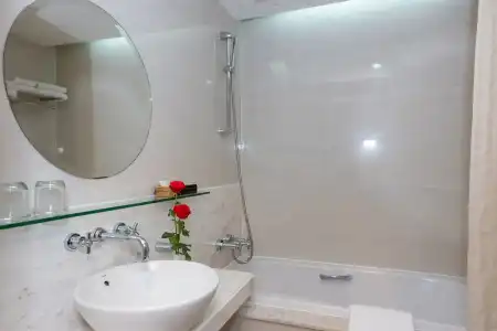 Bong Sen Sai Gon - 8