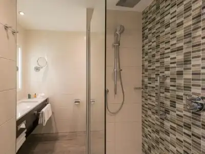 Hilton Garden Inn Frankfurt City Centre - 53
