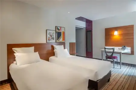 Spark By Hilton Lyon Ouest - 10