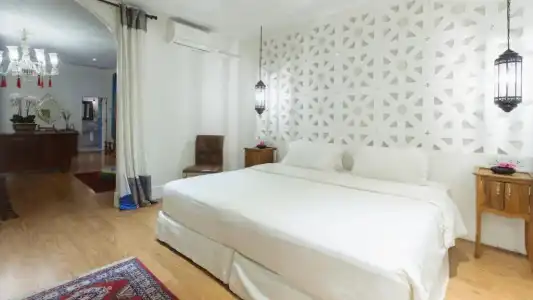 At Niman Conceptual Home - 106