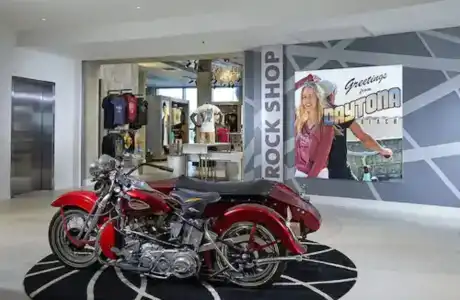 Hard Rock - 33
