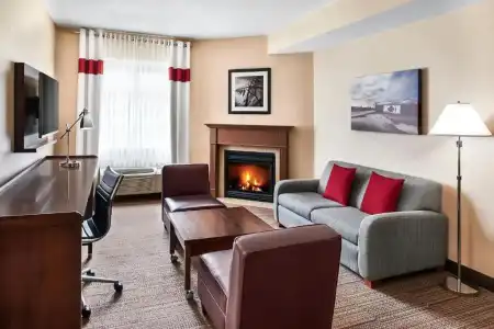 Four Points by Sheraton Barrie - 81