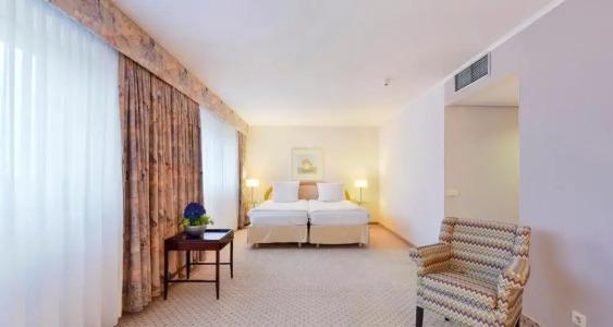 The Q - Quadro City - 112