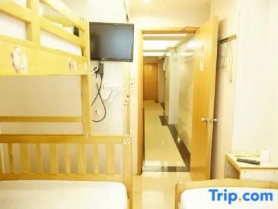 Wing Wah Hostel - 12