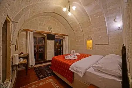 Melek Cave - 93