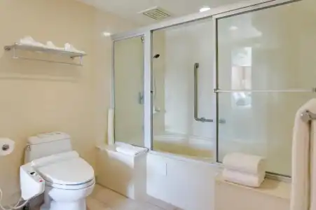 Oasis Waikiki - 100