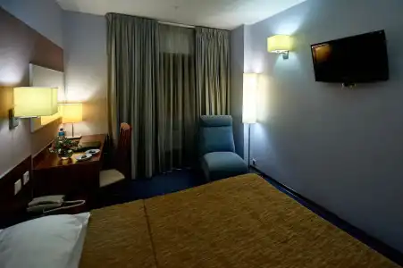 D'otel - 25