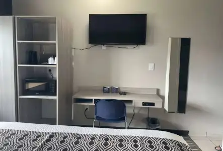 Microtel Inn & Suites by Wyndham Bossier City - 1