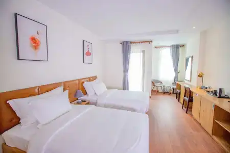 Sea Breeze Resort - 182