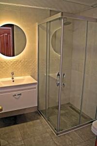 Rosy Suites - 127