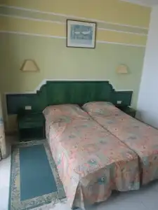 Hôtel Mezri - 28