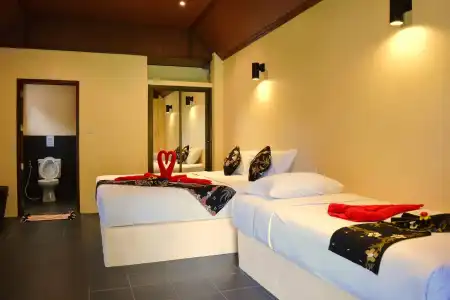 Lanta Pearl Beach Resort - 25