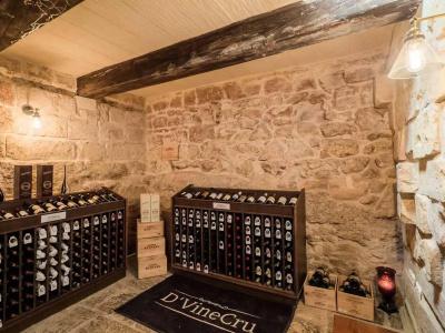Julesy's Bnb - 15
