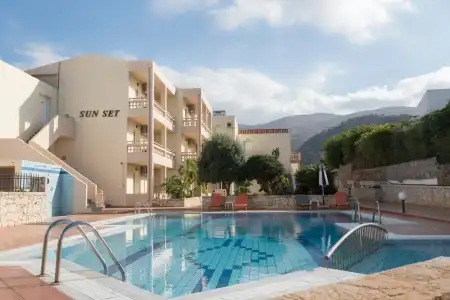 Sunset Studios And Apartments by Estia - 18
