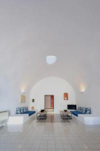 Luna Santorini Suites - 64