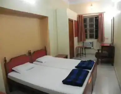 Sunflower Guesthouse - 2