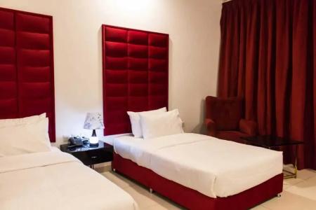 Parkside Plaza - Muscat - 24