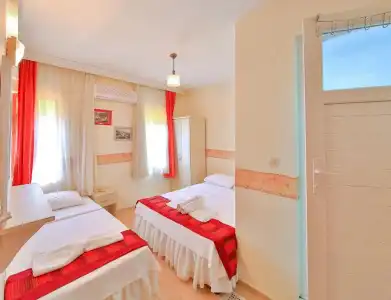 Ates Pension - 29