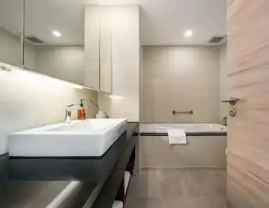 Adelphi Suites Bangkok - 77