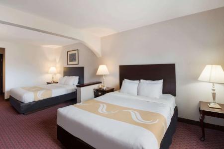 Quality Inn Grand Suites Bellingham - 58