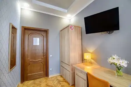 Theatrical Hostel - 9