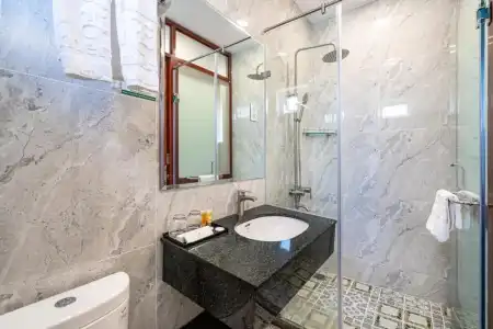Emerald Central - 36