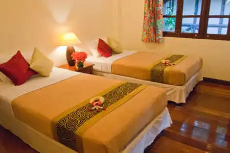 Baan Klang Aow Beach Resort - 0