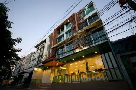 S3 Residence Park - 0