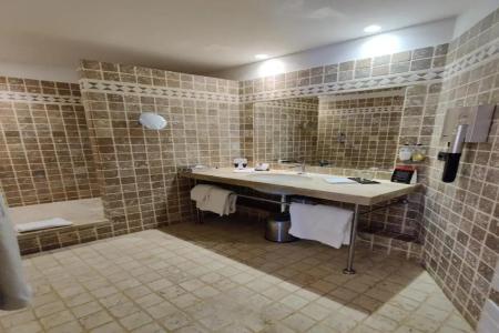 de Bourgtheroulde, Autograph Collection - 9