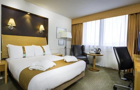Glasgow Airport Apartments - 35