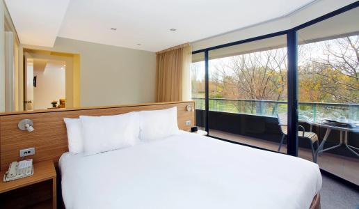 Crowne Plaza Canberra, an IHG - 6