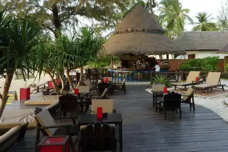 Lanta Castaway Beach Resort - 22