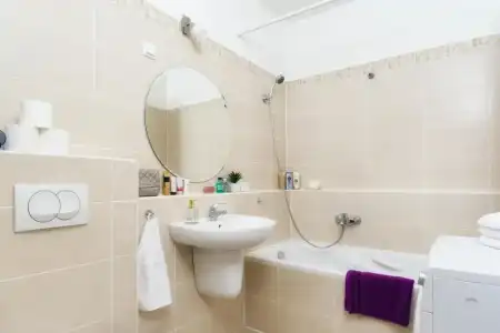 Trendy Deluxe Apartments - 52