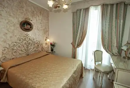 Viktoria Palace - 72