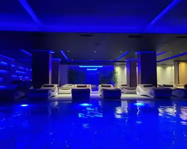 Henry Resort Spa - 13