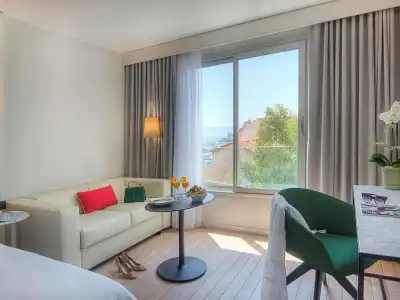 Mercure Ajaccio Centre - 87