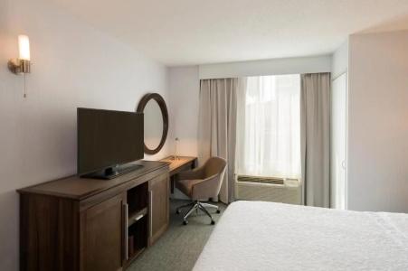 Hampton Inn Manhattan-Chelsea - 37
