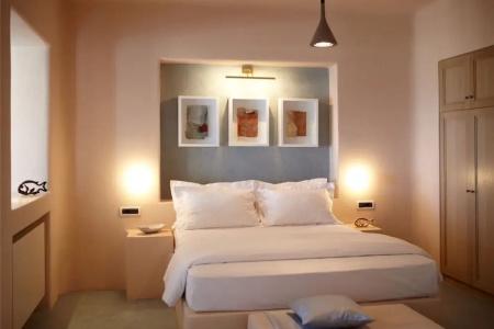 Voreina Gallery Suites - 42