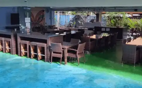 Waikiki Beachside Hostel - 12