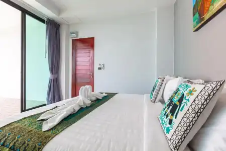 Rossarin Sea View Patong - 47