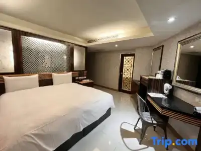 81 Premier Hollywood - 60