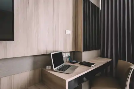 Adelphi Suites Bangkok - 64