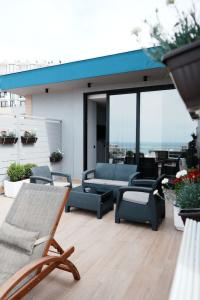 Blue Sky - 210