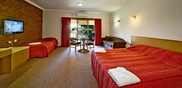 Paradise Lakes Motel - 16