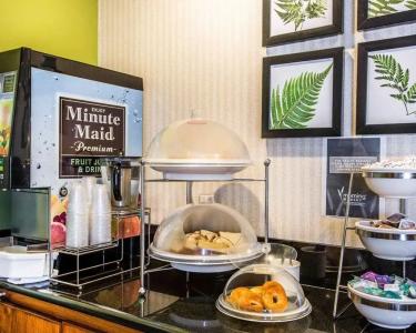 Sleep Inn & Suites Bakersfield North - 11