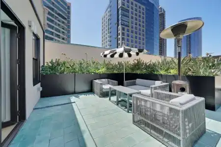 500 West - 143