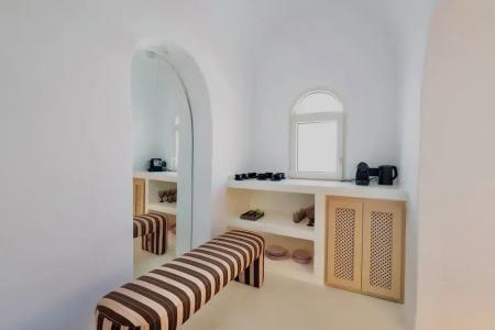 Luna Santorini Suites - 170